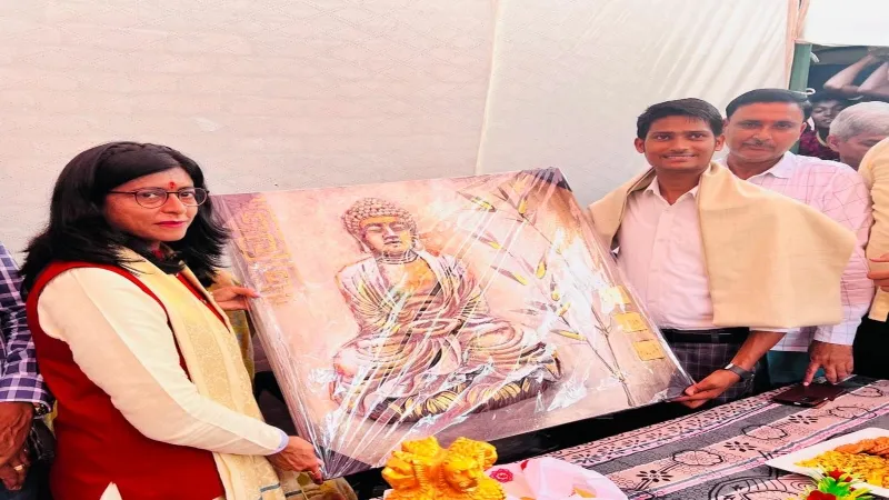 हरदोई : माउंट एल्ब्रुस पर तिरंगा लहराने वाले अभिनीत का हुआ अभिनंदन