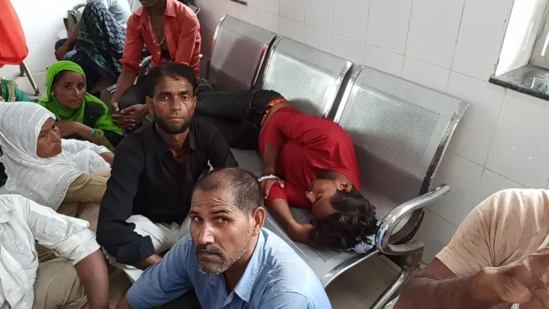 बहराइच : डीजे की आवाज में दरवाजा बंद कर की युवक की पिटाई, करंट लगाने का भी आरोप