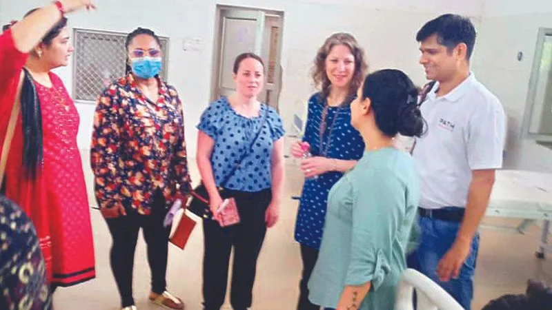 America की टीम आई Kanpur, जच्चा-बच्चा अस्पताल में स्तनपान पर किया रिसर्च, इन जगहों का भी किया निरीक्षण