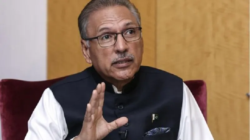 Pakistan: विधेयकों पर हस्ताक्षर विवाद को लेकर पाक राष्ट्रपति ने अपने सचिव को किया बर्खास्त 