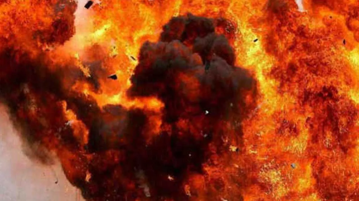 हल्द्वानी: पंप से पेट्रोल का रिसाव, धमाके के साथ नाली में लगी आग