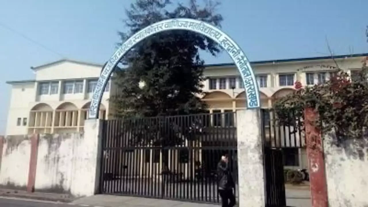 हल्द्वानी: महिला डिग्री कॉलेज में अब भी 400 से अधिक सीटें खाली 