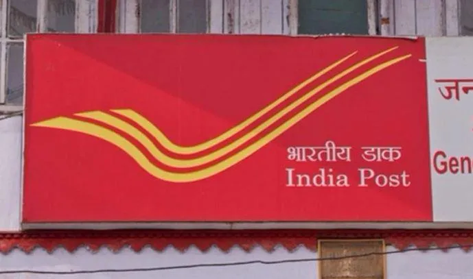 बरेली: छुट्टी के दिन भी खुले डाकघर, 6300 तिरंगे की हुई बिक्री