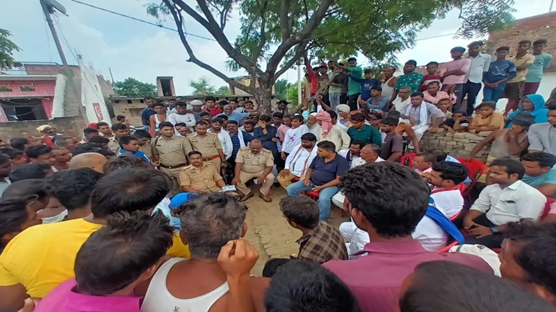 बहराइच: पुलिस छावनी में तब्दील हुआ हसुआपारा गांव, जेल में मृत बंदी का अभी तक नहीं हुआ अंतिम संस्कार