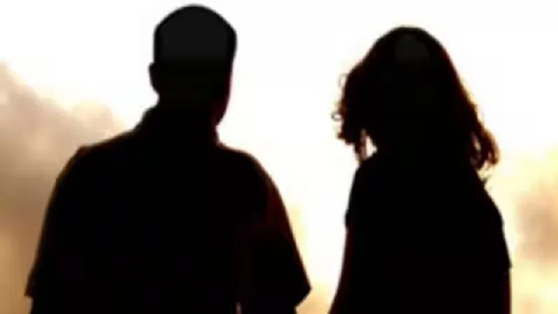 अमरोहा : जमीन बेची, पत्नी को पढ़ाकर बनाया एएनएम, अब प्रेमी के साथ रही महिला