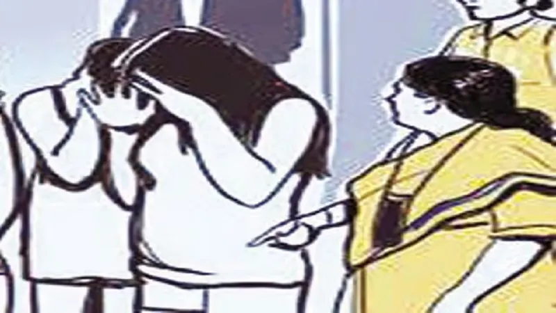 रामपुर: सरकारी अस्पताल में घूम रहे प्रेमी जोड़े को हिंदू संगठन ने दबोचा, जमकर धुनाई