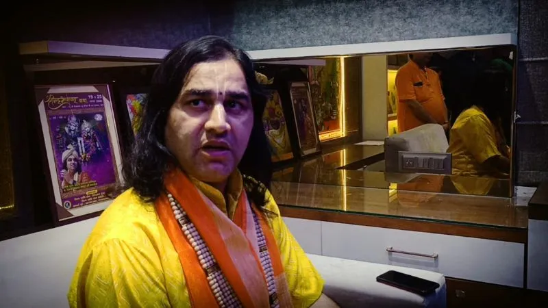Kanpur में देवकीनंदन ठाकुर ने लोगों से की अपील, बोले- श्री कृष्ण जन्माष्टमी तक मस्जिद की सीढ़ियों पर न चढ़े