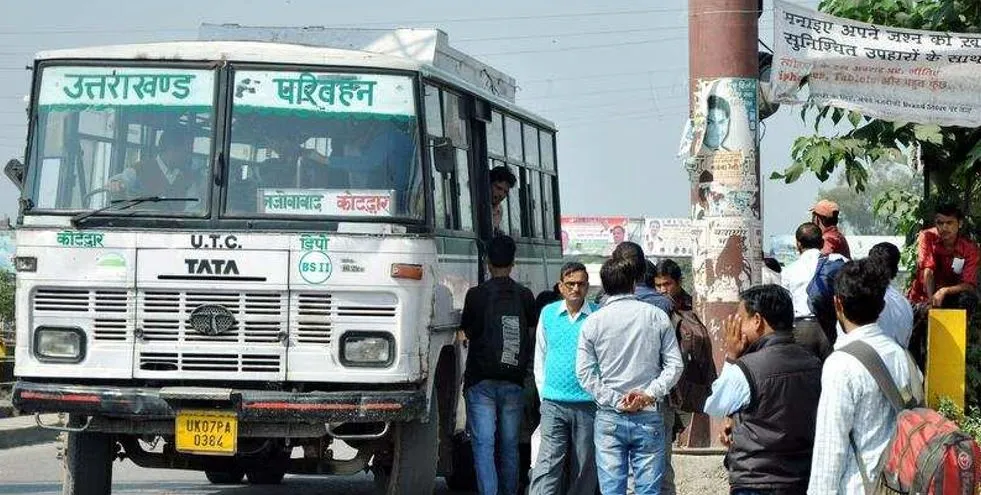 हल्द्वानी: स्पेयर पार्ट्स के अभाव में धूल फांक रही परिवहन निगम नैनीताल परिक्षेत्र की कई बसें