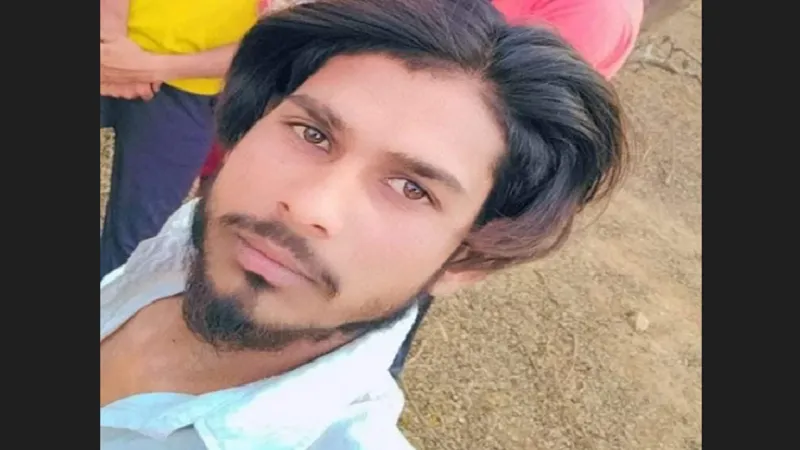 संभल: मजदूर की गुरुग्राम में निर्माणाधीन पुल के नीचे दबकर मौत, जेसीबी से मलबा हटाकर निकाला शव