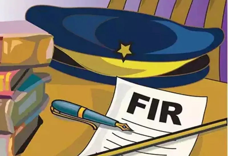 मुरादाबाद : आत्मदाह की चेतावनी के आरोप में अधिशासी अभियंता दंपति के खिलाफ एफआईआर दर्ज