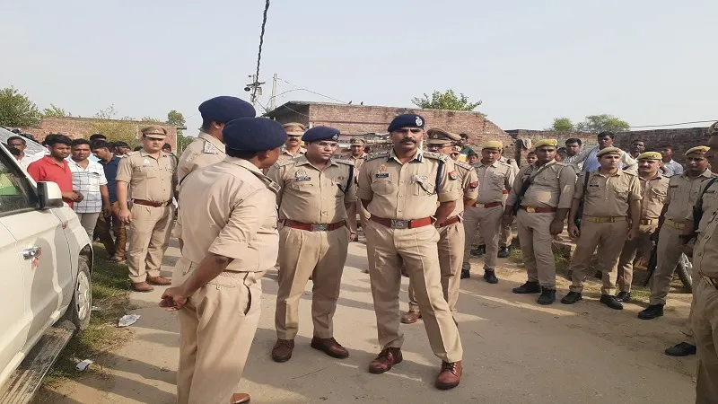 संभल: युवती से प्रेम विवाह की रंजिश में चाचा-भतीजे की गोली मारकर हत्या, पांच के खिलाफ मुकदमा दर्ज