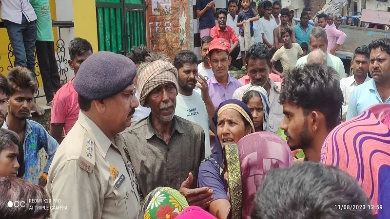 बिजनौर: गन्ने के खेत से टुकड़ों में बिखरा मिला युवक का शव,  पुलिस में मचा हड़कंप
