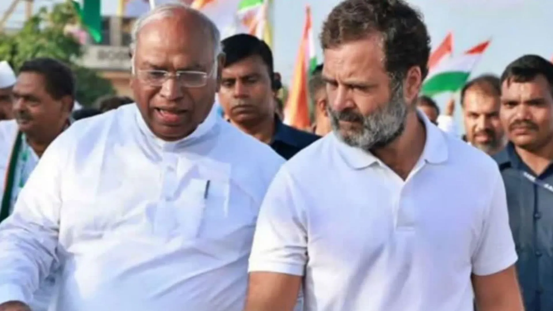 खड़गे और राहुल की असम के कांग्रेस नेताओं के साथ बैठक, लोकसभा चुनाव की तैयारियों पर चर्चा 