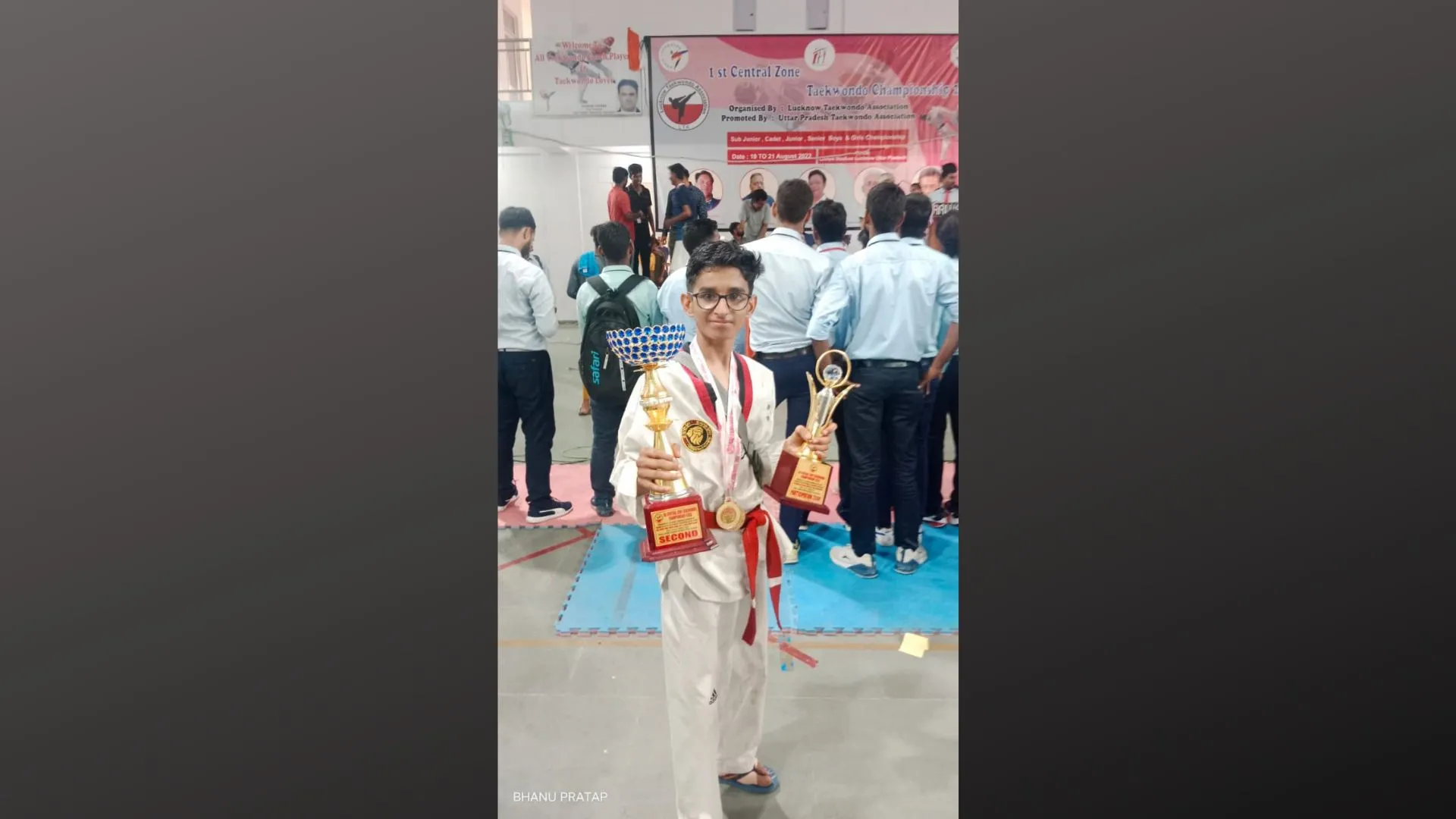 बरेली: बिखरा सपना संजोकर ताइक्वांडो चैंपियन बने अक्षय