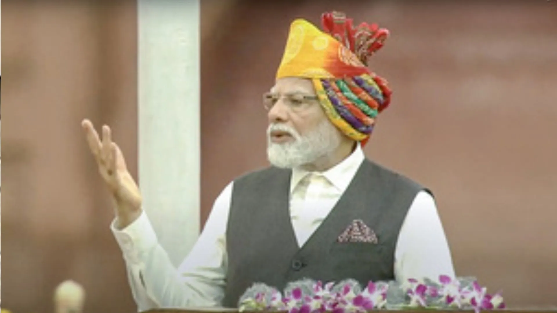 शांति से ही मणिपुर की समस्या का समाधान निकलेगा : प्रधानमंत्री मोदी
