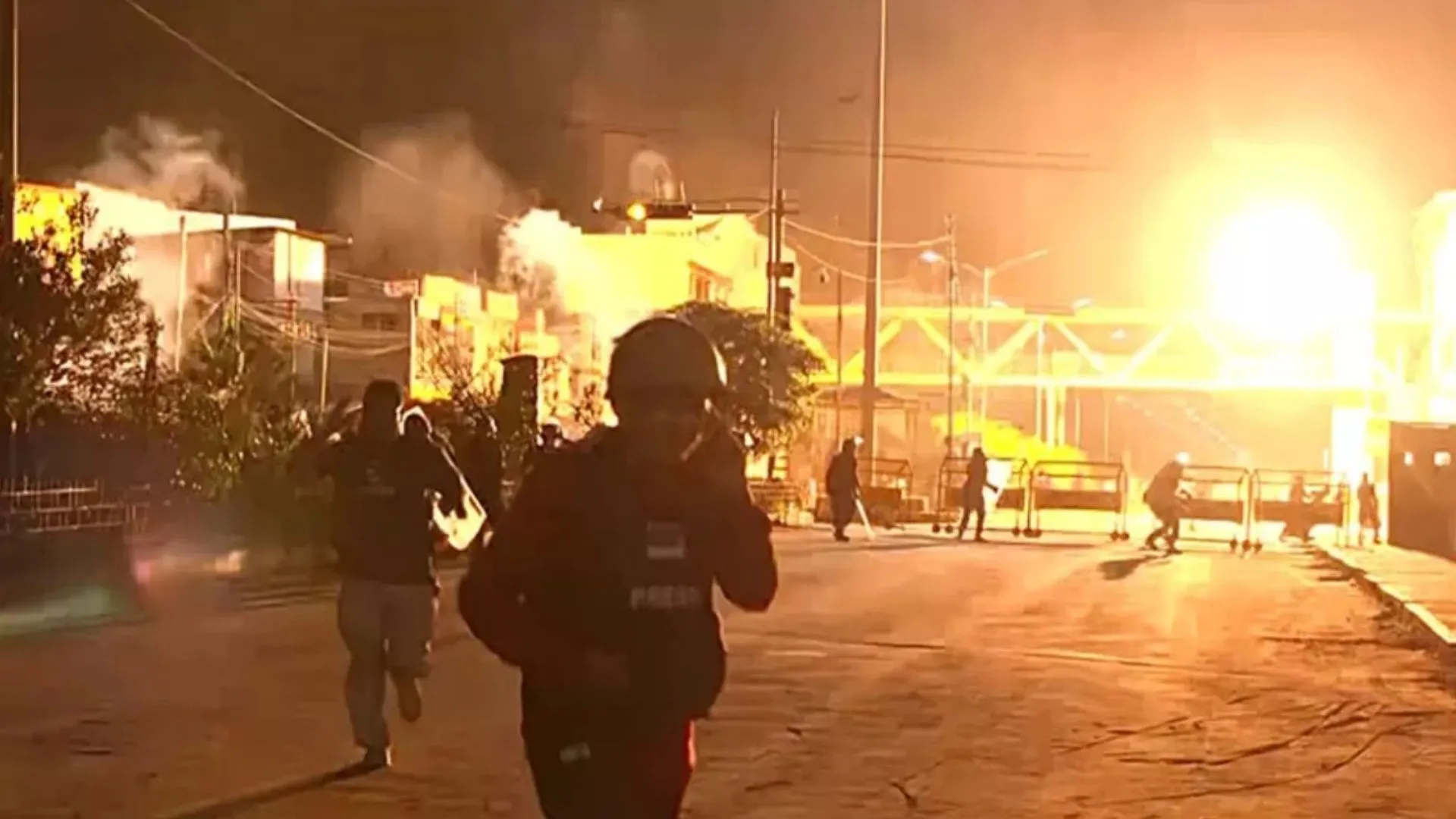 Manipur Violence: मणिपुर में हथियार, गोला-बारूद बरामद, तनावपूर्ण स्थिति बरकरार 