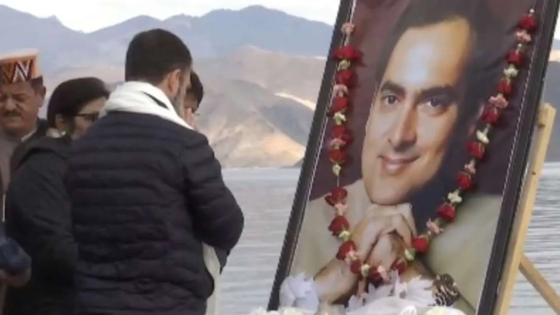  पूर्व प्रधानमंत्री राजीव गांधी की 79वीं जयंती आज, राहुल गांधी ने पिता को दी श्रद्धांजलि