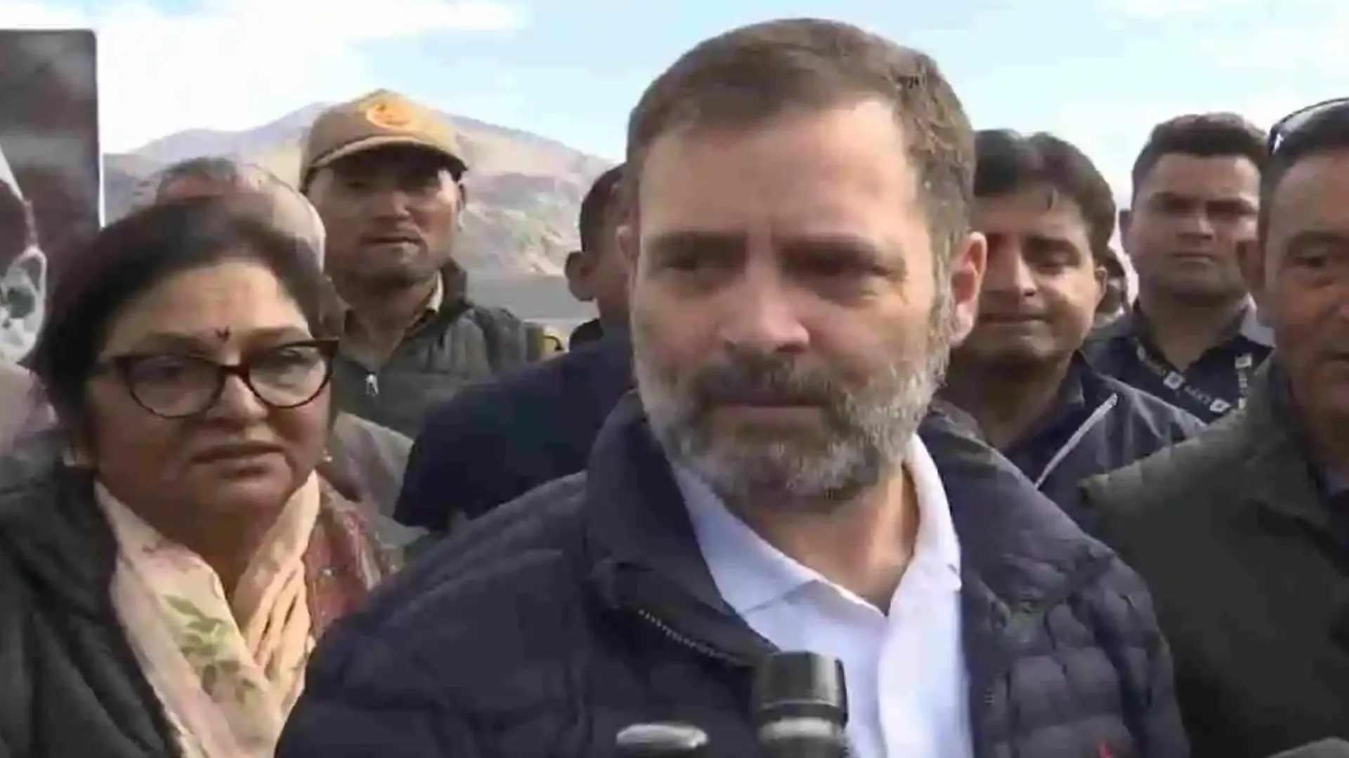लद्दाख पहुंचे राहुल गांधी का बड़ा बयान- 'लोग कह रहे हैं चीन की सेना घुसी और चरागाह जमीन छीन ली '