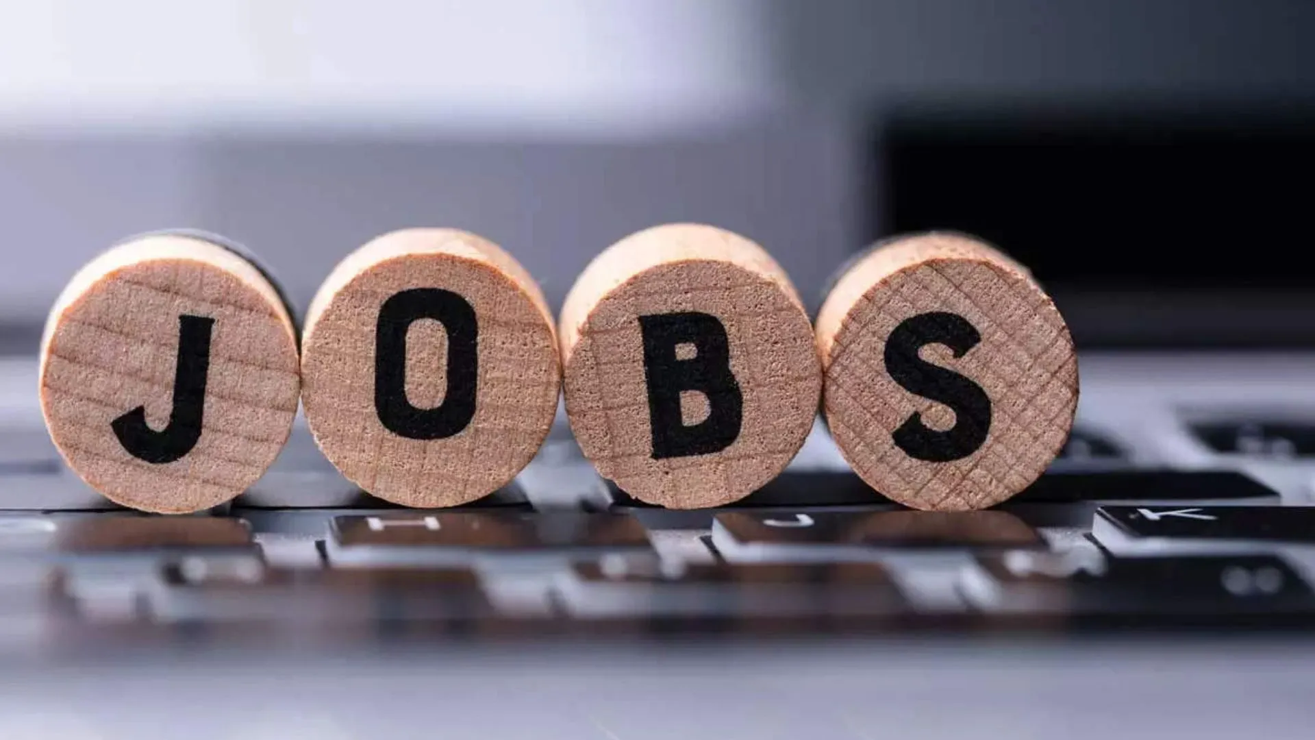 Job Opportunities: इस राज्य में असिस्टेंट इंजीनियर के पद पर निकली बंपर भर्ती, 23 अगस्त से शुरू हो रहे आवेदन