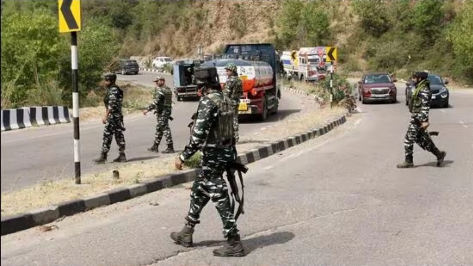 जम्मू-कश्मीर राजमार्ग पर आईईडी बरामद, किया गया निष्क्रिय 