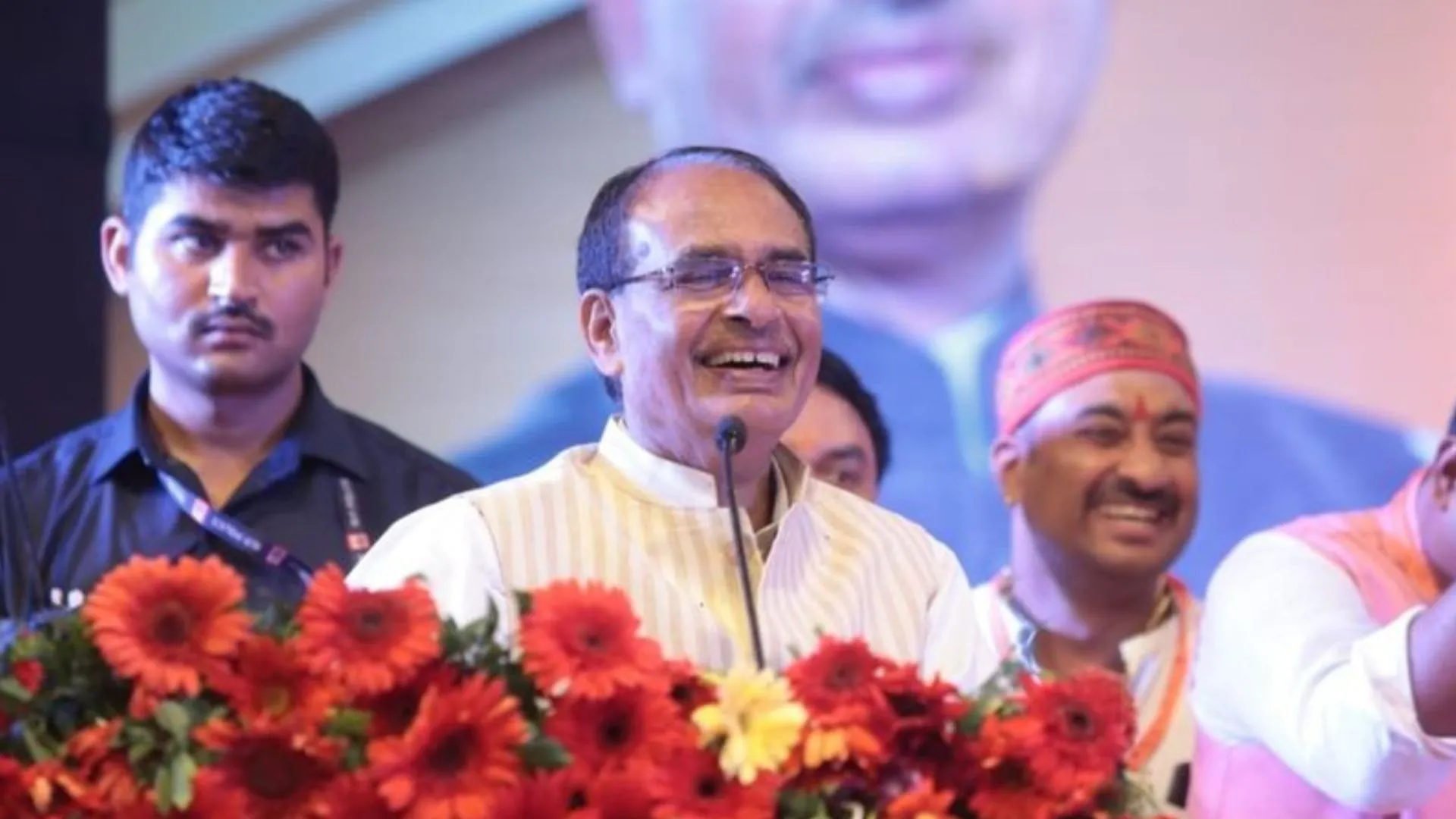 मध्य प्रदेश में चुनावों से पहले मुख्यमंत्री ने की 2,792 कॉलोनियों के नियमितीकरण की घोषणा 