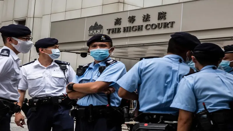 Hong Kong Police ने राष्ट्रीय सुरक्षा को खतरे में डालने के संदेह में 10 लोगों को किया गिरफ्तार 