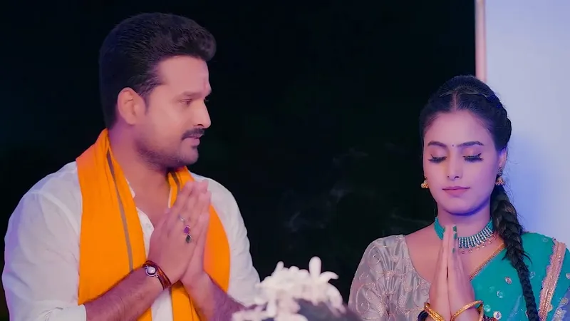 Bhojpuri: शिव भक्ति में डूबे रितेश पांडे और लवली काजल, बोलबम गीत 'शिव शंकर दानी' रिलीज 