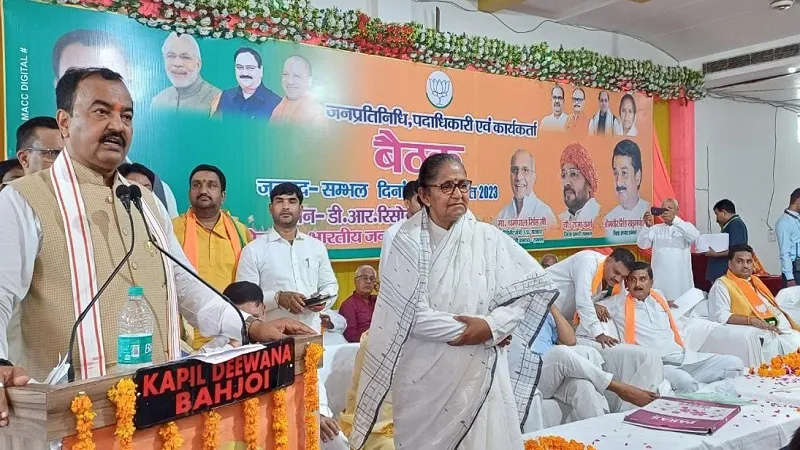 संभल: भाजपा के पास उपलब्धियां, विपक्ष के पास गुंडे माफिया व भ्रष्टाचार