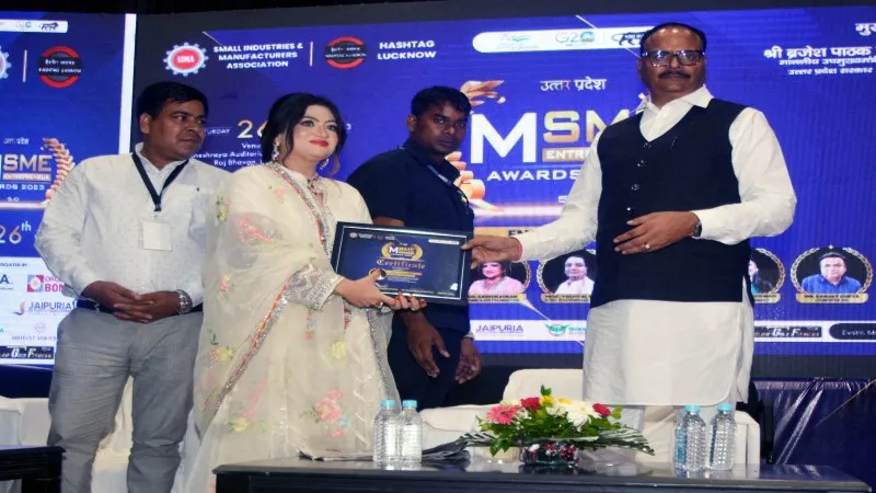 MSME उद्यमी सम्मान समारोह के Season 5 में 11 विभूतियों को किया गया सम्मानित  (4)