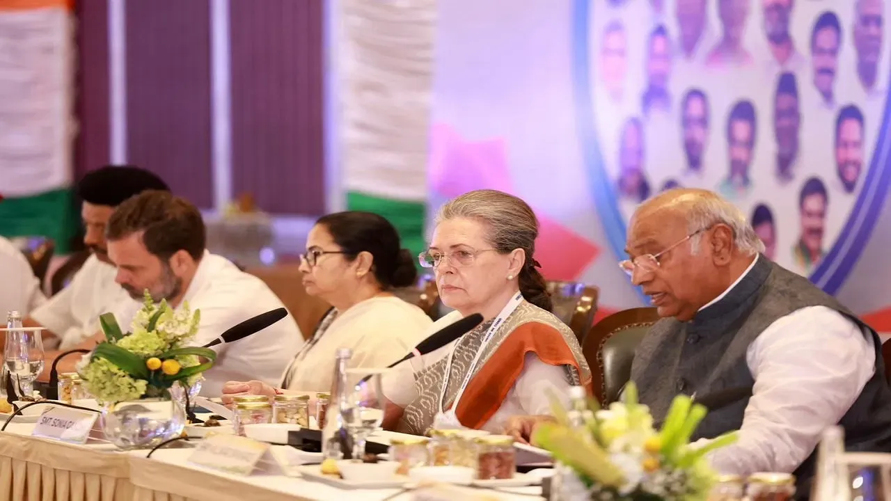 शिवसेना 31 अगस्त व 1 सितंबर को प्रस्तावित विपक्ष की बैठक की करेगी मेजबानी 