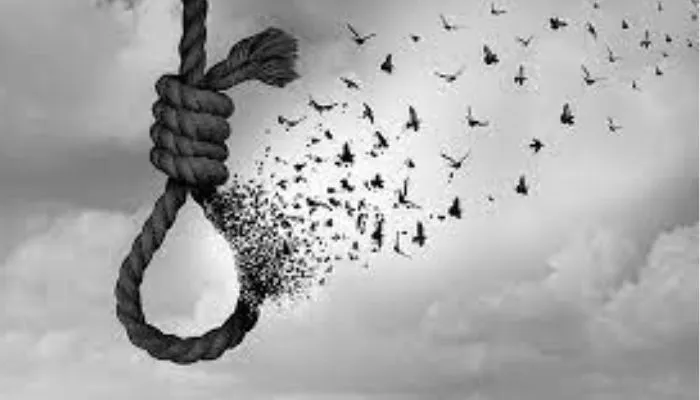 Banda Suicide : युवती ने फांसी लगाकर जान दी, परिजनों में मची चीख-पुकार, जांच में जुटी पुलिस