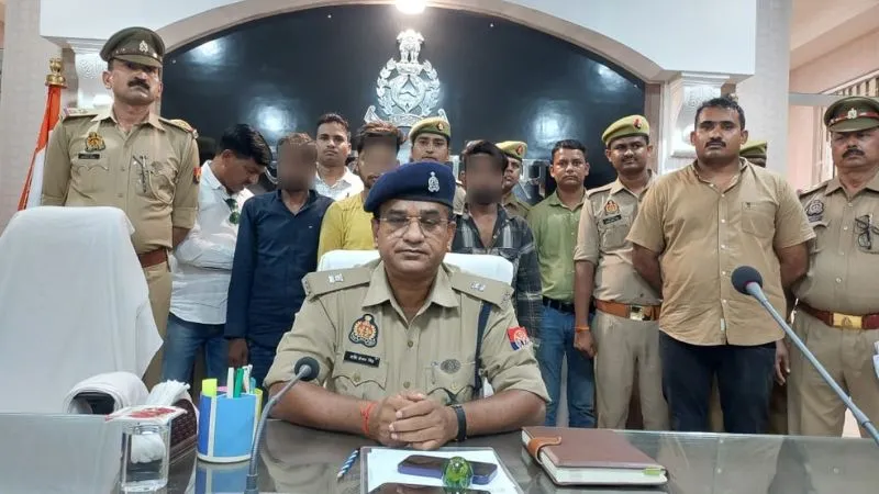 Unnao News: तीन शातिर चोर गिरफ्तार, चोरी की 21 बाइकें व एक कार बरामद, लखनऊ, कानपुर समेत जिलों में करते वारदात