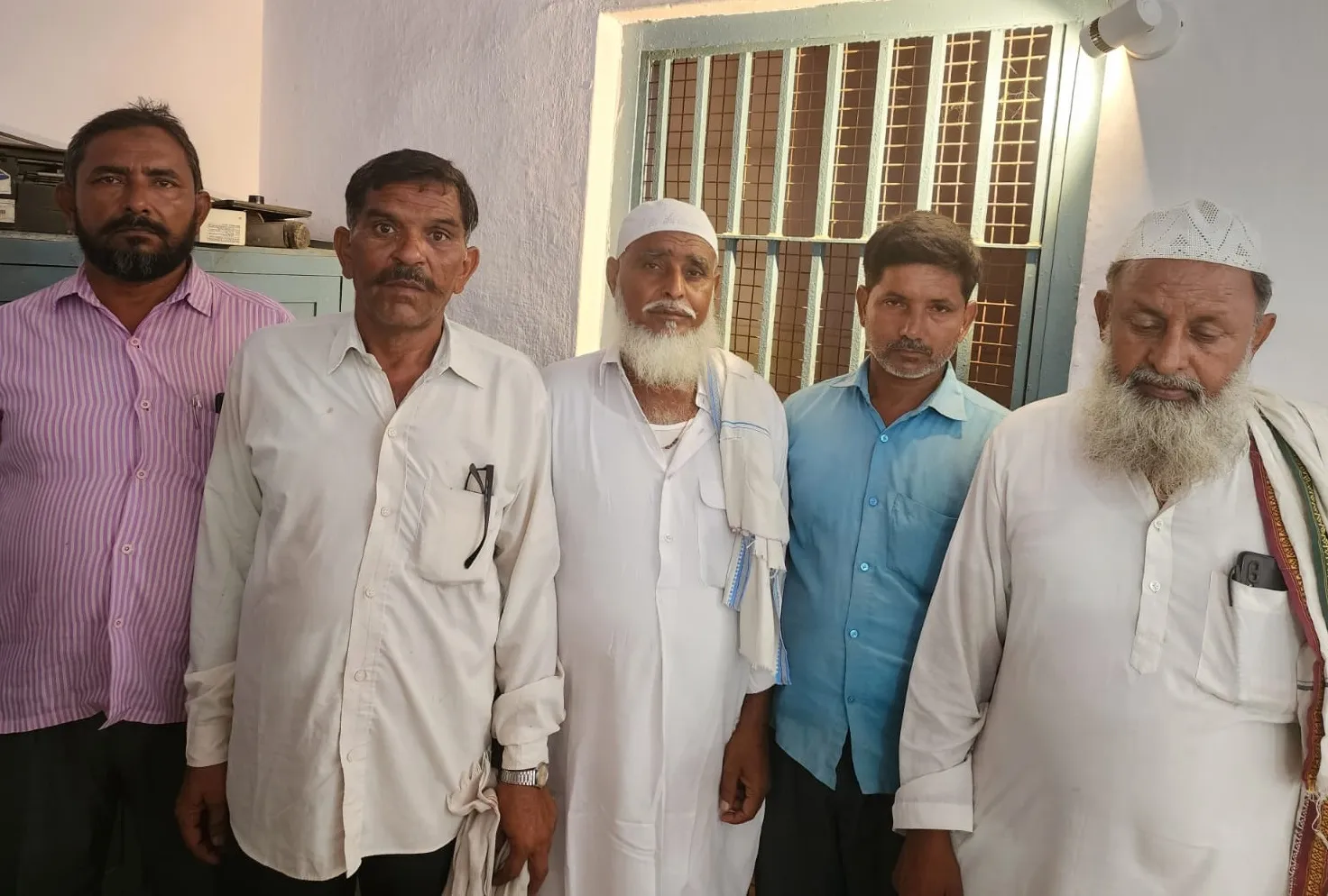 संभल: दो गांवों में बिना अनुमति धर्मस्थल निर्माण पर तनातनी, 10 गिरफ्तार