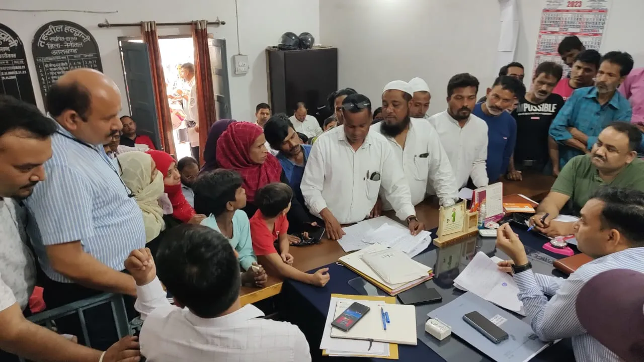 हल्द्वानी: बच्चों को स्कूल में एडमिशन नहीं लेने दे रहे खंड शिक्षा अधिकारी