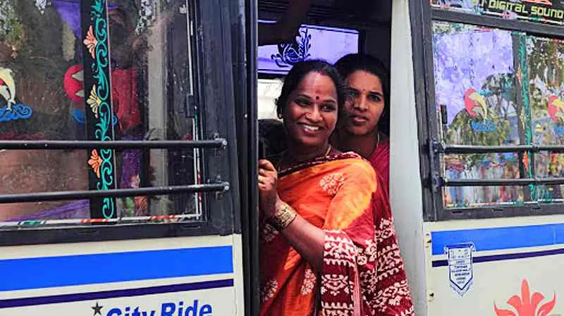 Free Bus Ride: रक्षाबंधन पर रोडवेज बसों में मुफ्त यात्रा करेंगी बहनें