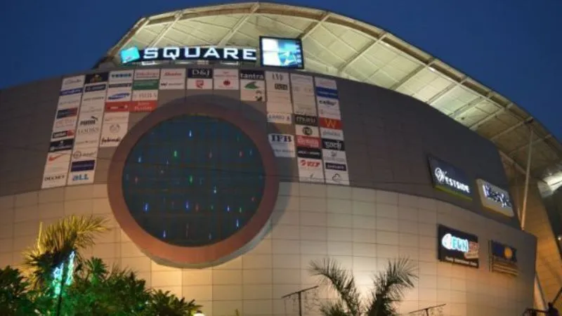 Kanpur के सबसे बड़े मॉल Z Square में 40 लाख का घोटाला, स्टोर मैनेजर समेत छह पर FIR, ऐसे हुआ खुलासा
