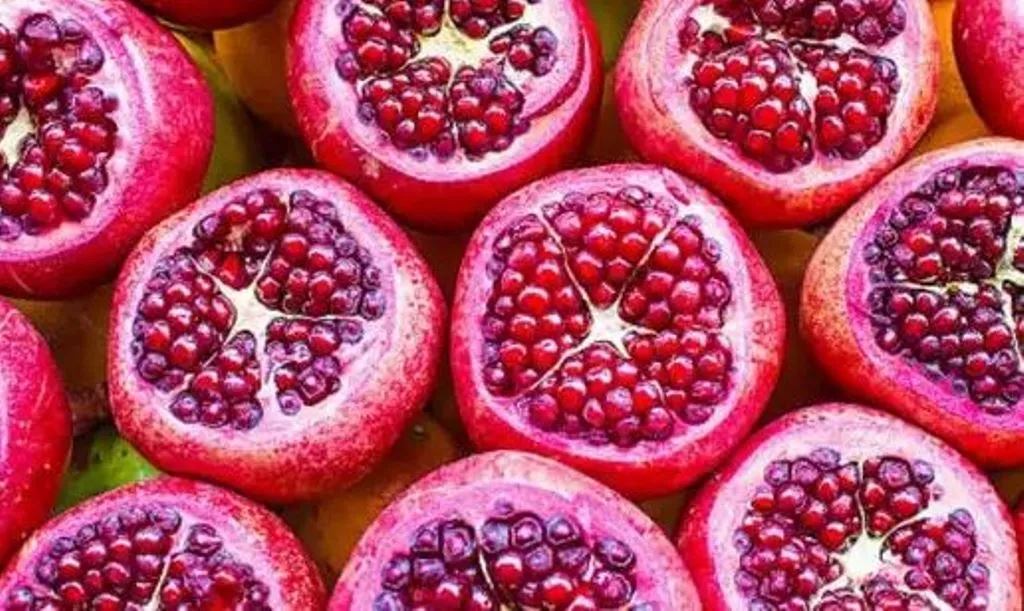 खूबसूरत त्वचा के लिए अनार के छिलके हैं बेहद कारगर, जानें इस्तेमाल का सही तरीका