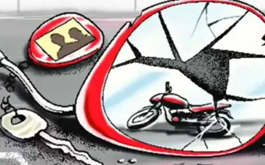 बदायूं में सड़क पर कुत्ते से टकराई बाइक, बरेली निवासी महिला की मौत