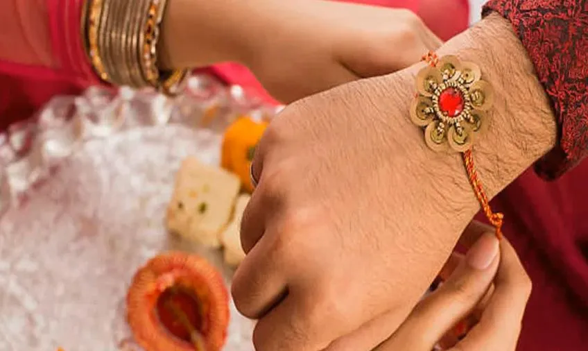 बरेली: रक्षाबंधन पर बहनों को करना है खुश?, करें ये काम...हमेशा रखेंगी आपको याद