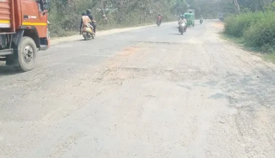 बरेली: जमीन ले ली, न हाइवे बना रहे हैं न किसानों को दे रहे हैं मुआवजा