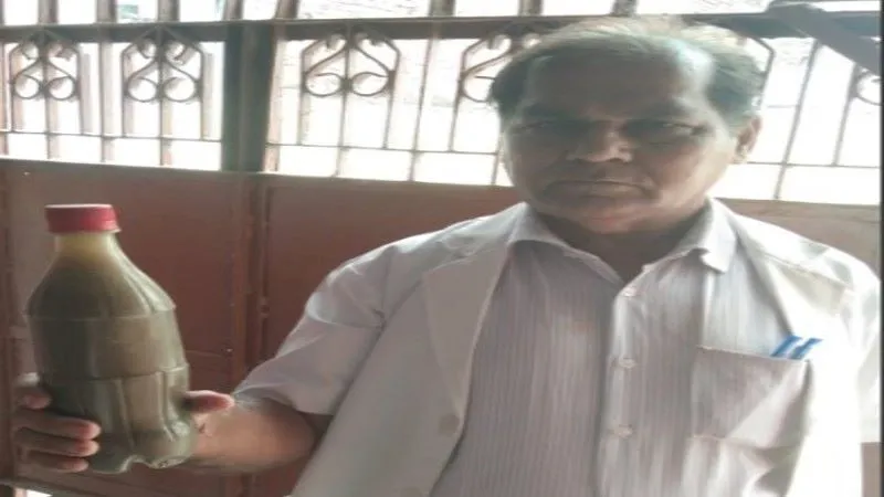 लखनऊ : गंदा पानी पीने को मजबूर है साकेतपुरी के लोग, जलकल विभाग के अधिकारी नहीं कर रहे सुनवाई