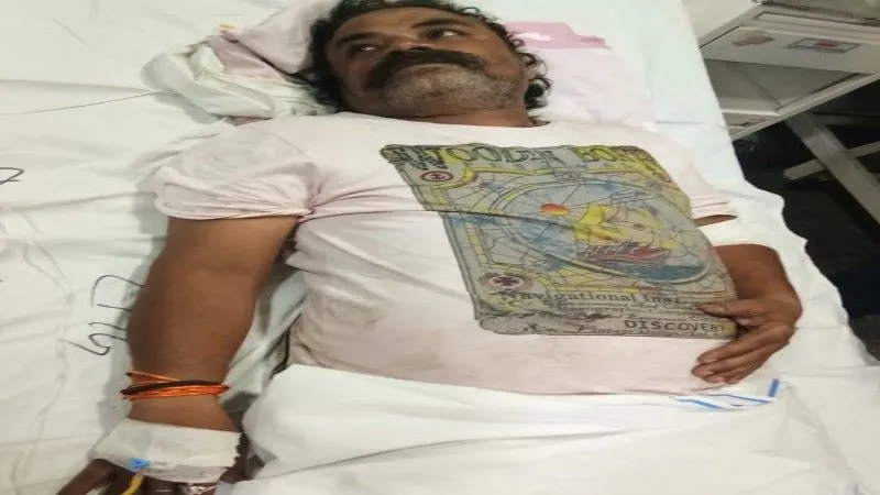 लखनऊ : बाबू केडी सिंह स्टेडियम में युवती पर धारदार हथियार से हमला, बीचबचाव में लाइफगार्ड भी घायल