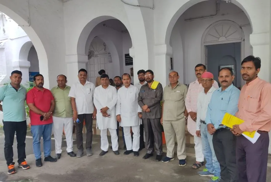 बरेली: एसपी सिटी से मिले सपा नेता, एकपक्षीय कार्रवाई का आरोप