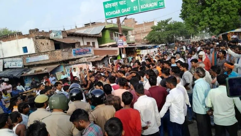 प्रयागराज : छेड़खानी का विरोध करने पर दिनदहाड़े किशोर की हत्या