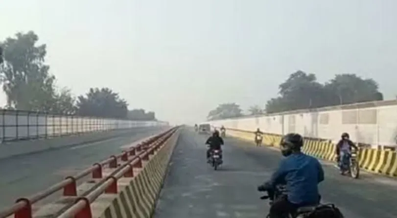 लालफाटक ओवरब्रिज पर लाइटें लगाने में आ रही अड़चनें हुईं दूर, ग्राम पंचायत को सौंपी जिम्मेदारी