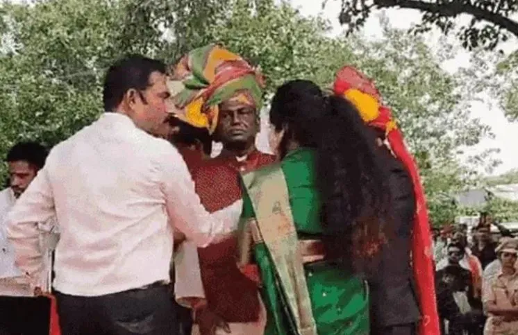 प्रभुराम चौधरी की ध्वजारोहण के बाद बिगड़ी तबीयत...चक्कर खाकर गिरे, अस्पताल में भर्ती