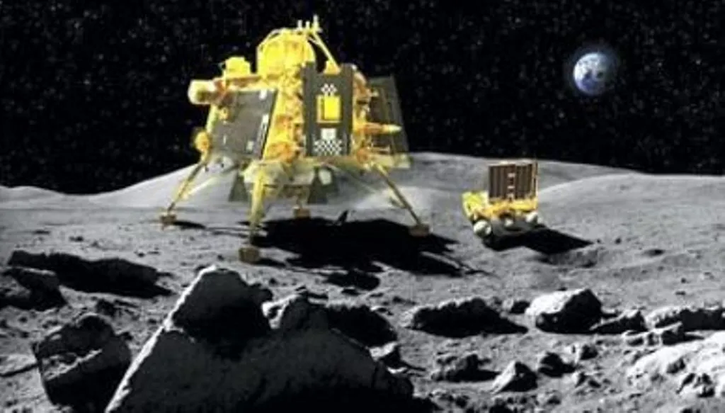 बरेली इंटरनेशनल यूनिवर्सिटी में छात्रों को दिखाया गया चंद्रयान-3 का प्रसारण