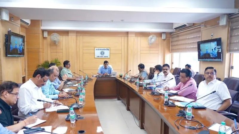 लखनऊ : बिजली बिल न जमा करने वाले बड़े बकायेदारों को रात में आयेंगे फोन, जानें वजह