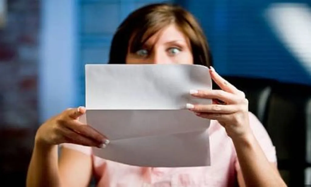 महिला के फोन का बिल आया 1.65 करोड़ रुपये, देखकर उड़े होश, कंपनी ने बताई ये वजह