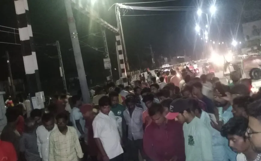 बरेली: मरे हुए कुत्ते के शव को खा रहा था मंदबुद्धि युवक, मचा हड़कंप